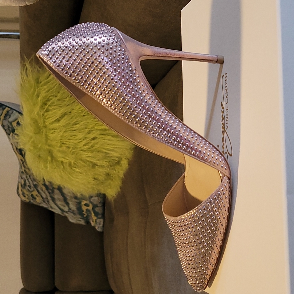 Shoes - Picture 2 of 4